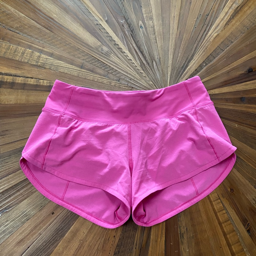 Lululemon Speed Up Low Rise Shorts Size 2 Sonic Pink 2.5” inseam